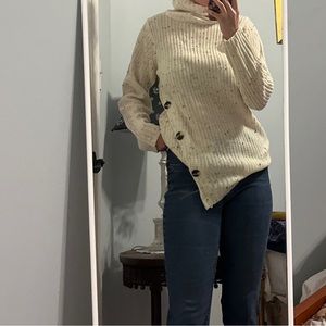 Knit Spotted Turtle neck